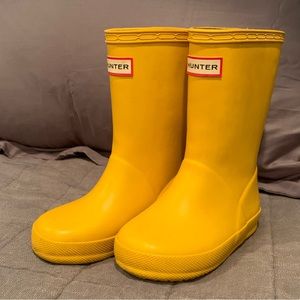 Hunter rain boots- yellow